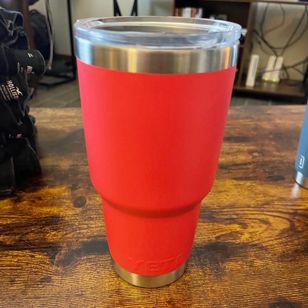 30oz Yeti Rambler with MagSlide Lid